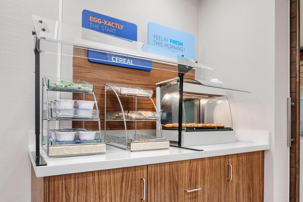 Holiday Inn Express & Suites Macon - I-475 By Ihg Extérieur photo
