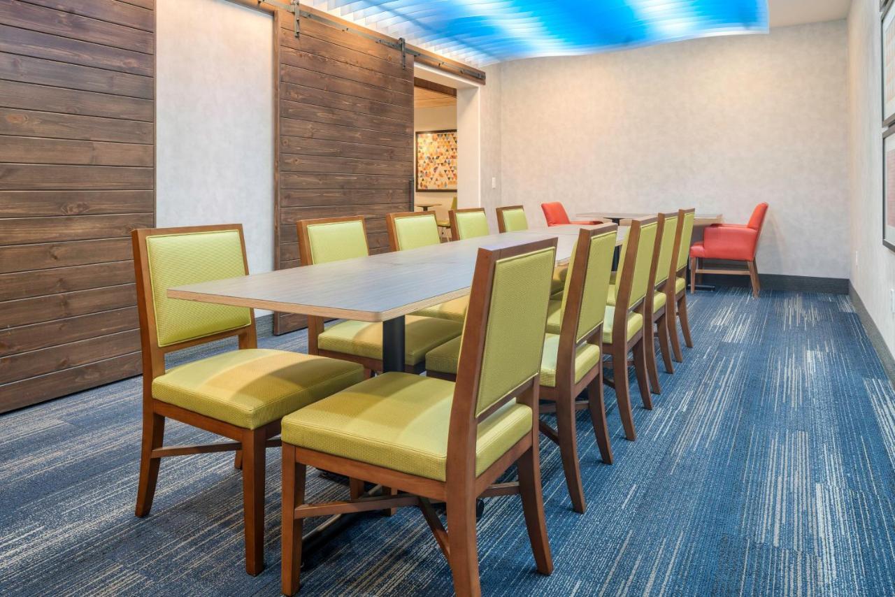 Holiday Inn Express & Suites Macon - I-475 By Ihg Extérieur photo